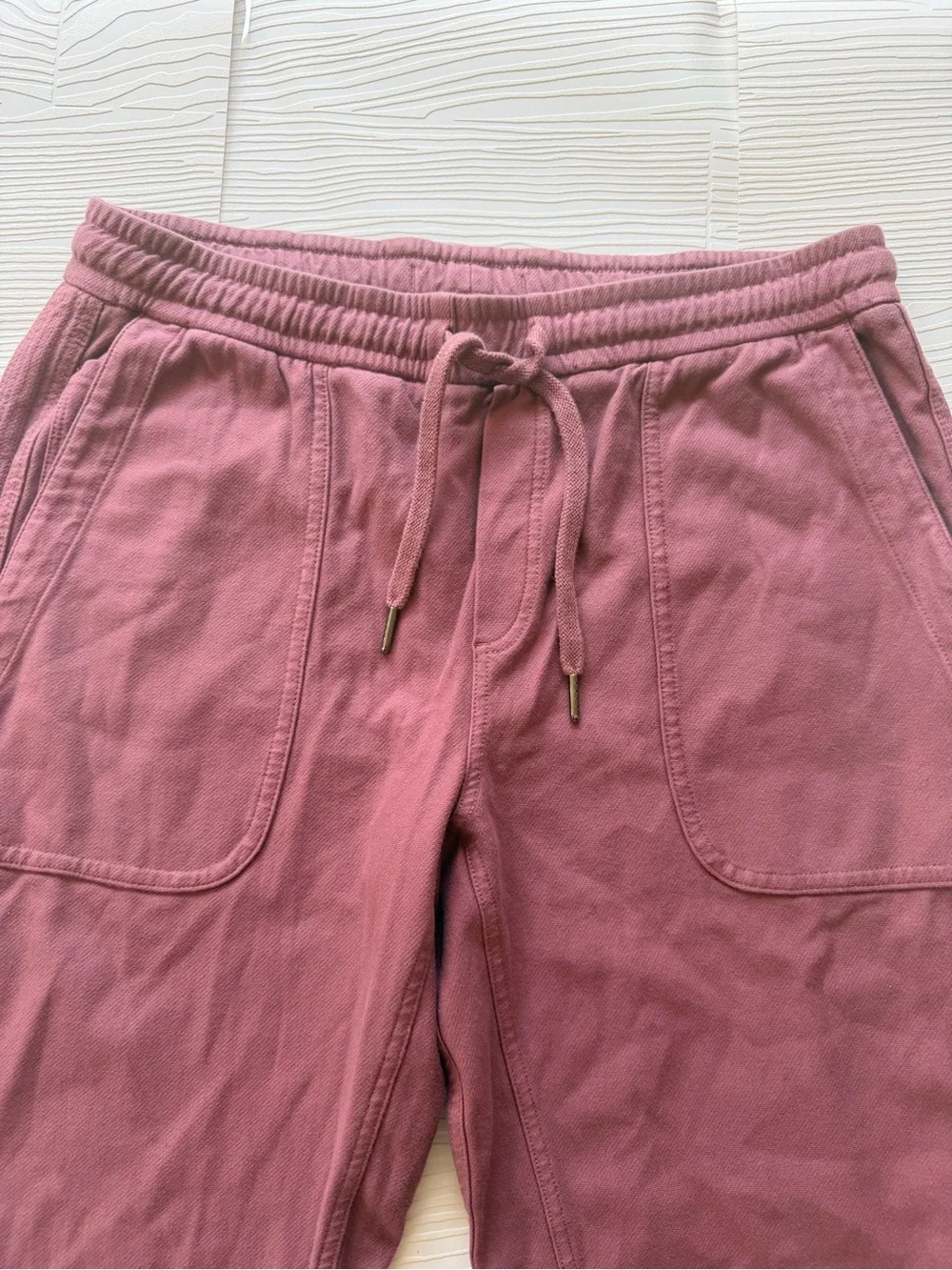 Athleta Drawstring Jogger Pants in Dusty Mauve